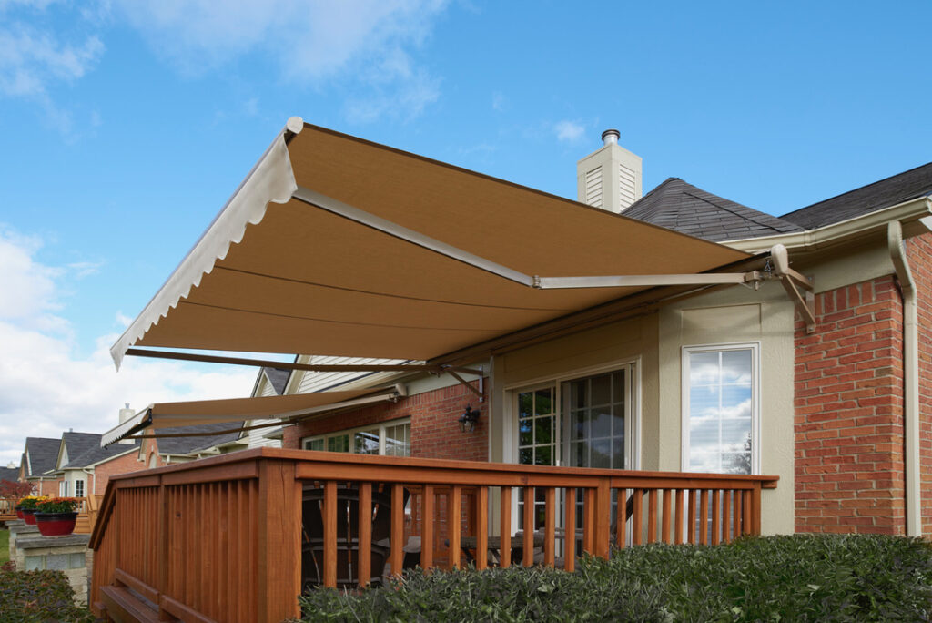 Awning-Residential-BrickHouse-Deck-Ivory
